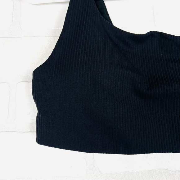 Lululemon Ribbed Nulu Asymmetrical Yoga Bra Size 8 with padding Black - Picture 4 of 16